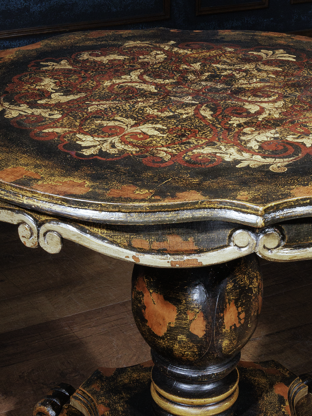 Nonna Round End Table