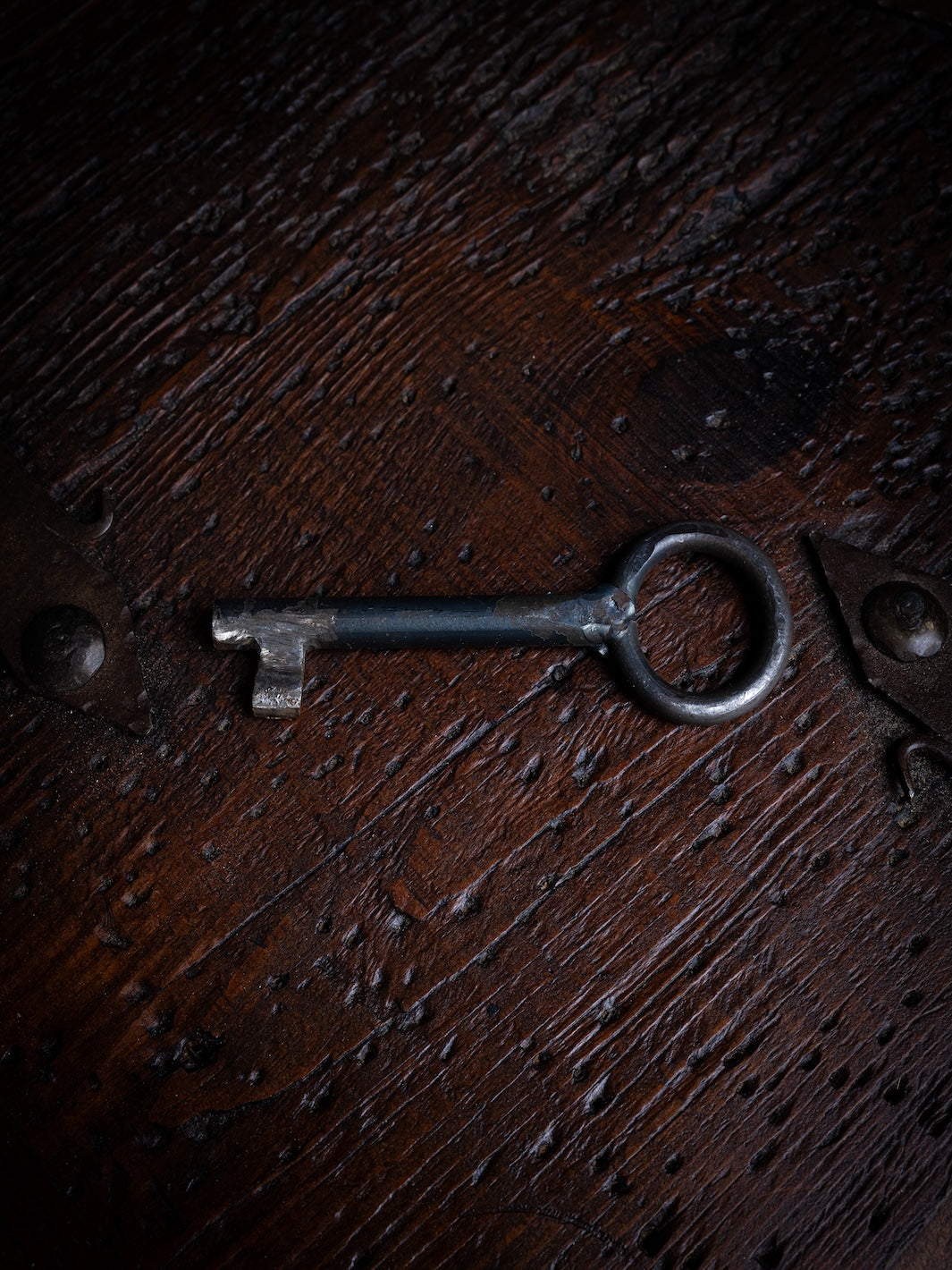 Rustic Barn Wood Storage Chest