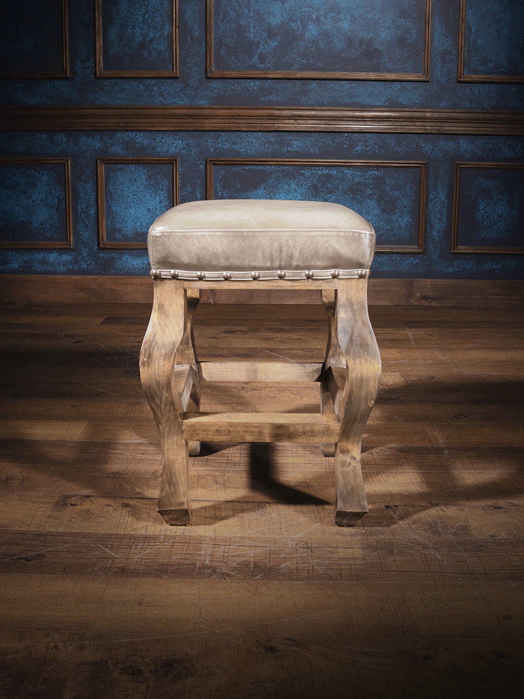 Western Sterling Leather Saddle Stool