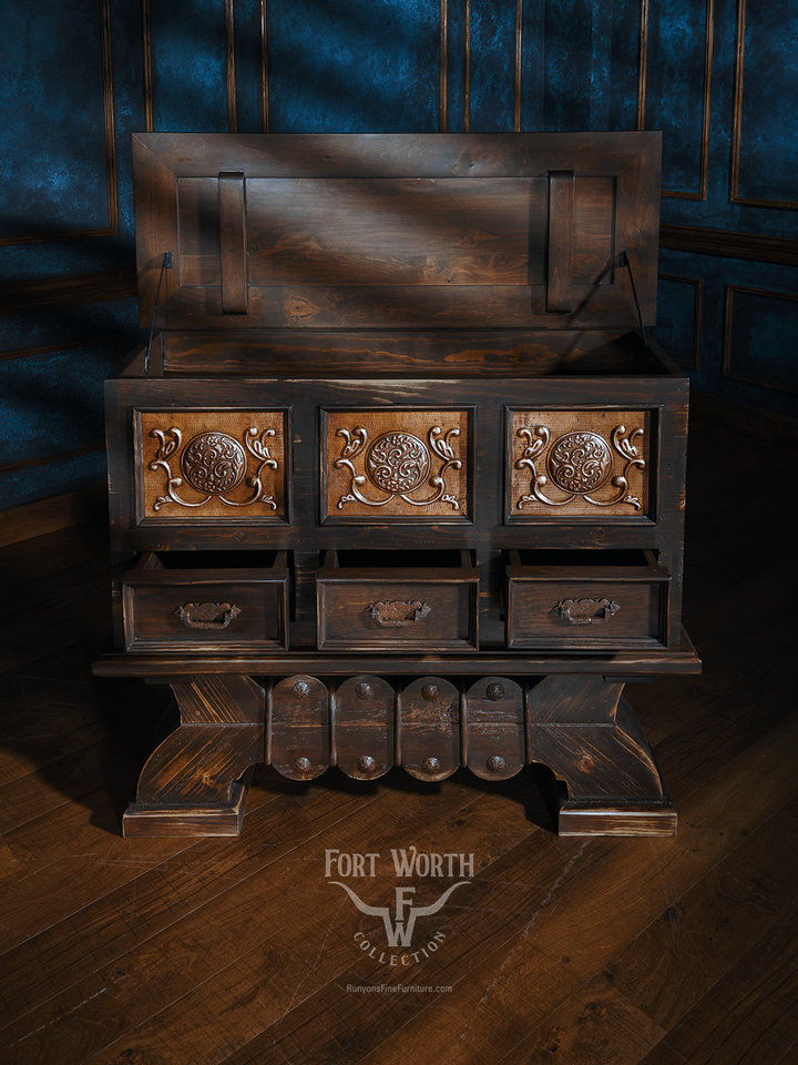 Western Copper Cove Wooden Trunk