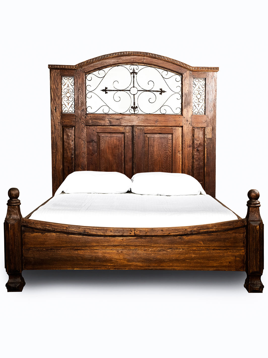 Colonial retailer Bed - DARK stain