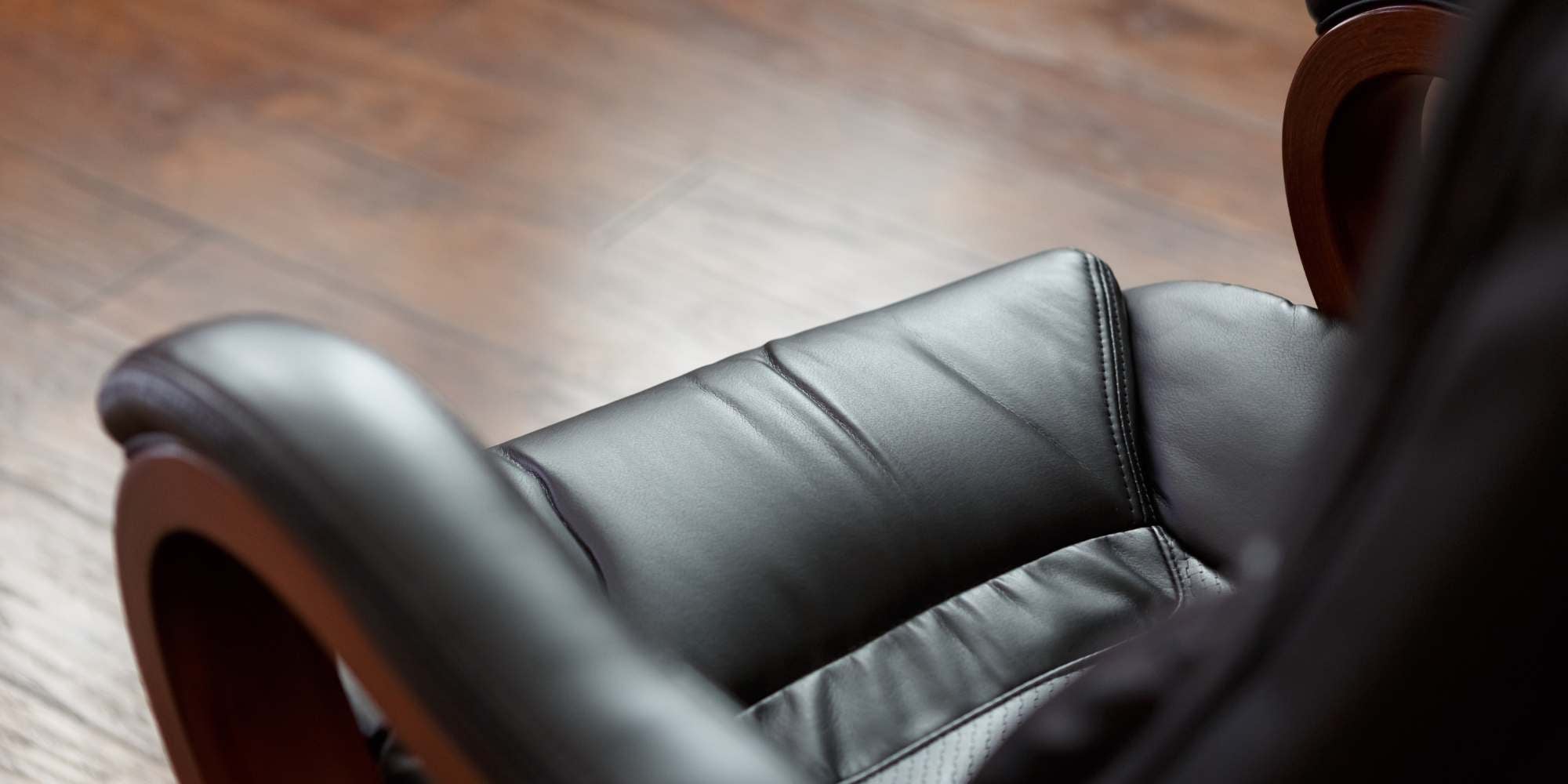 How to Choose the Right Type of Leather – Runyon's Fine Furniture