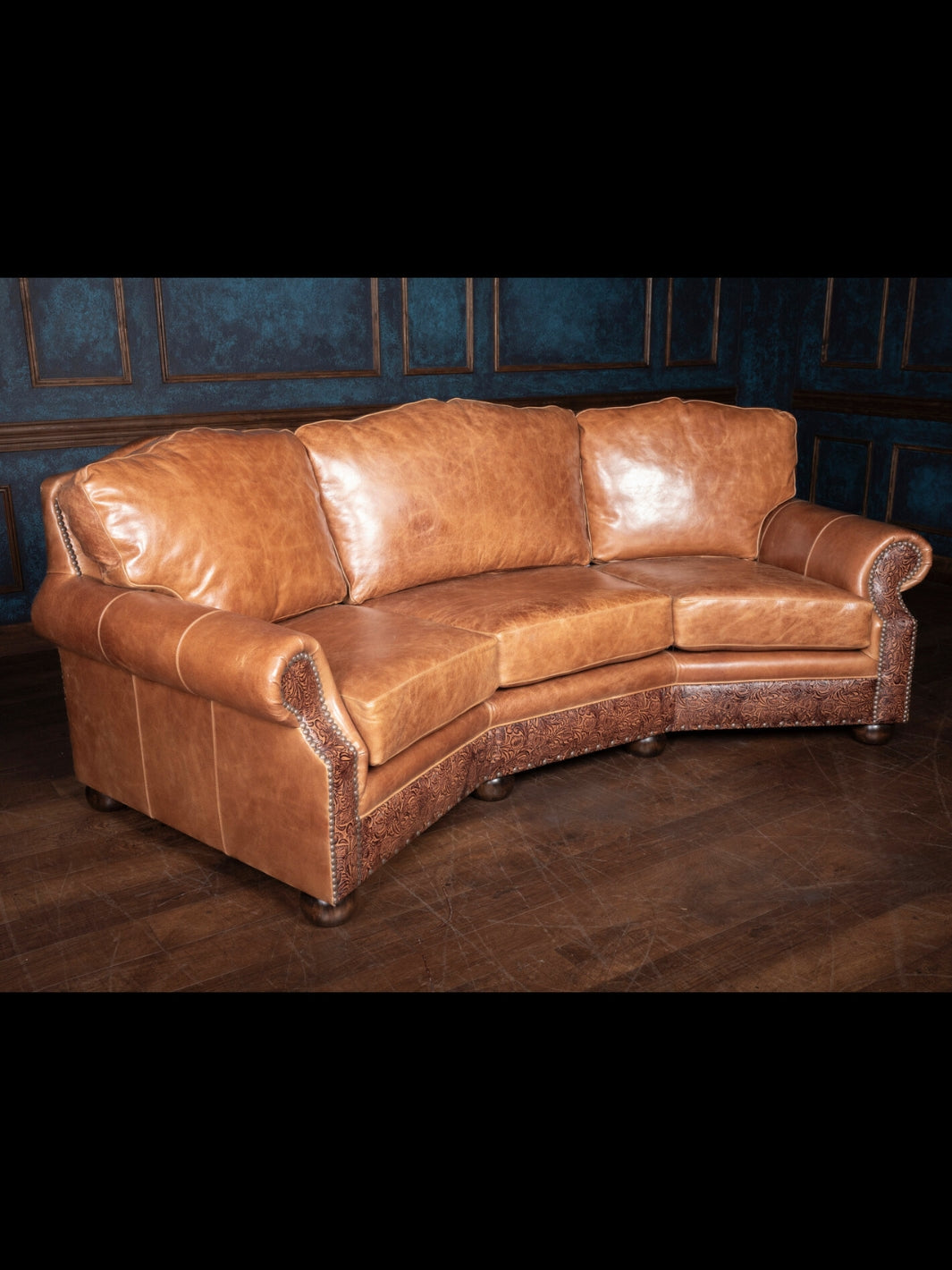 Cambridge Sycamore Leather Curved Sofa