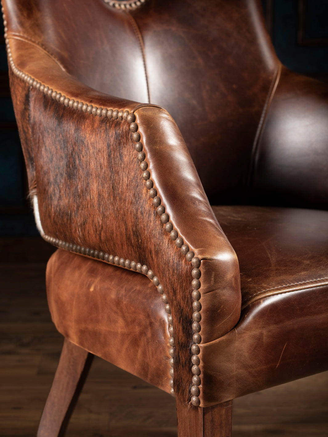 Clive Sycamore Leather Cowhide Game Chair