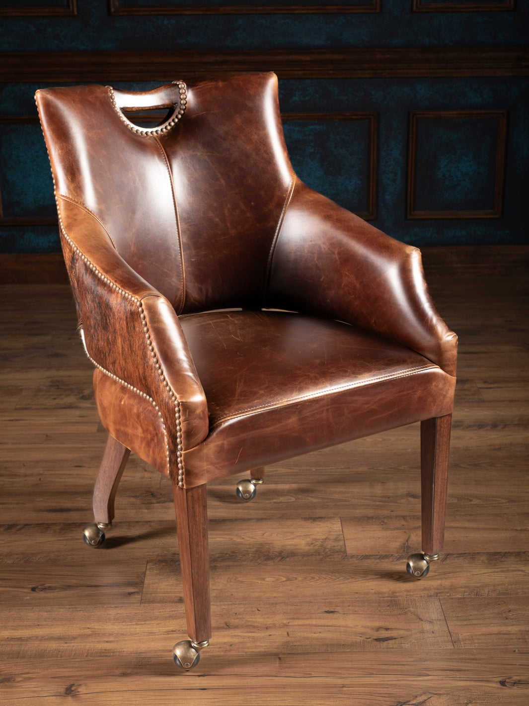 Clive Sycamore Leather Cowhide Game Chair