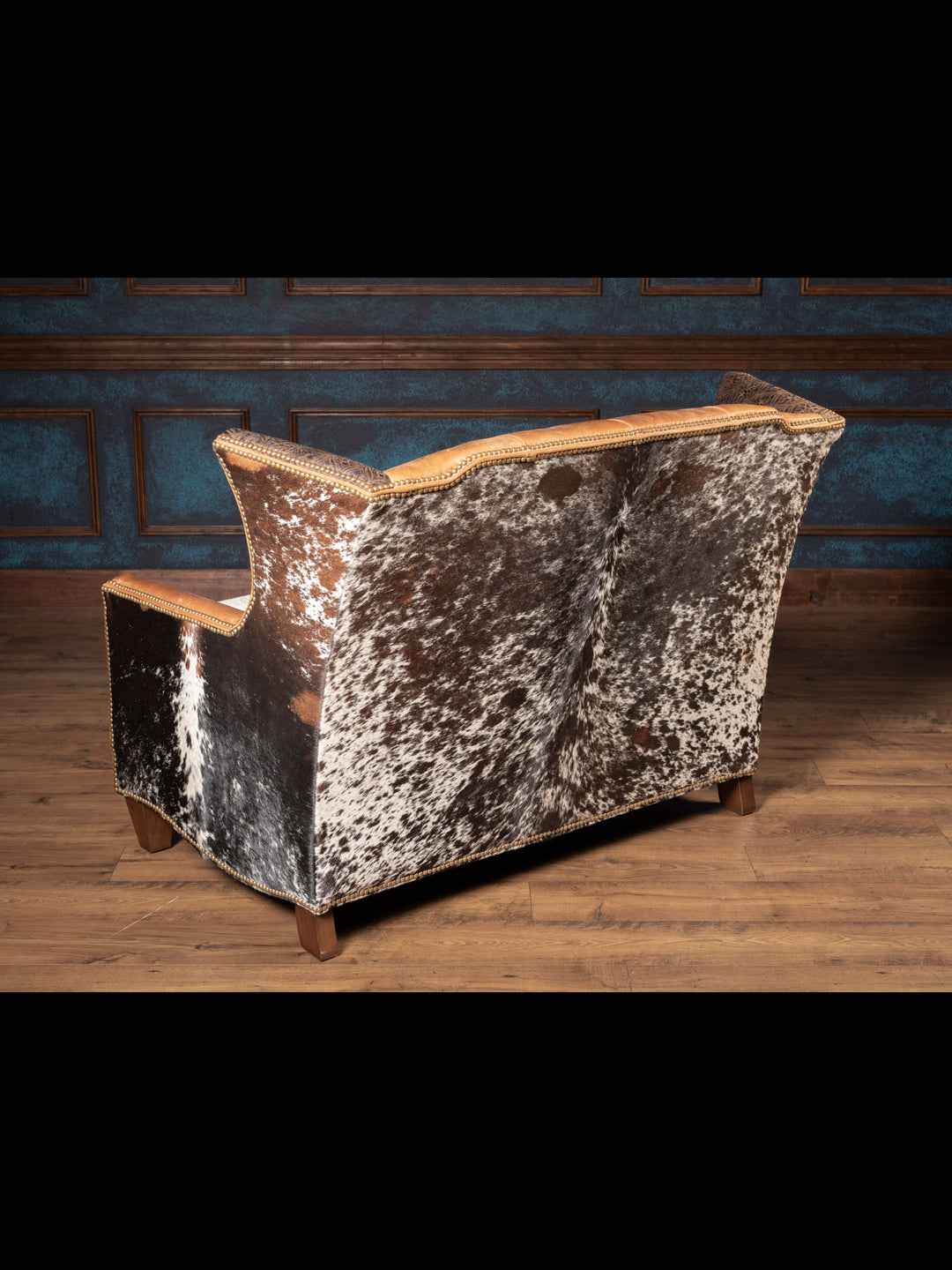 Cocoa Sahara Leather Settee