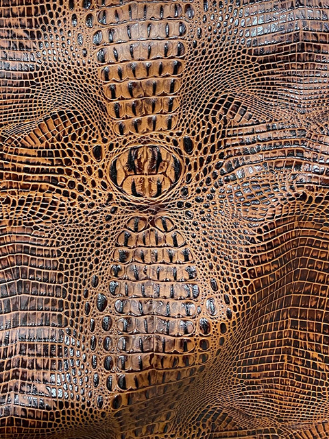 Crocodile SADDLE material sample