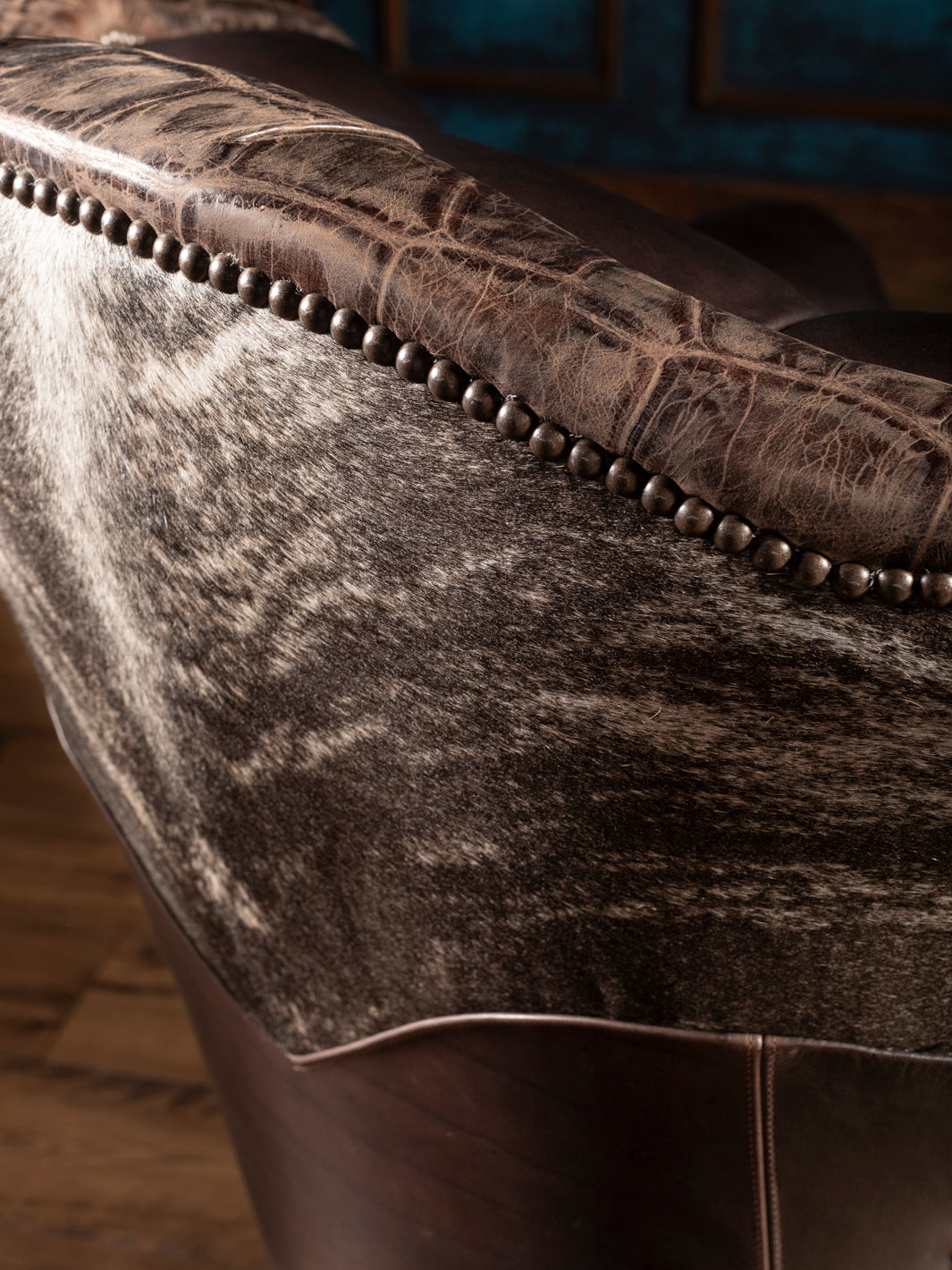 Diamond Stitch Leather Puma Swivel Chair