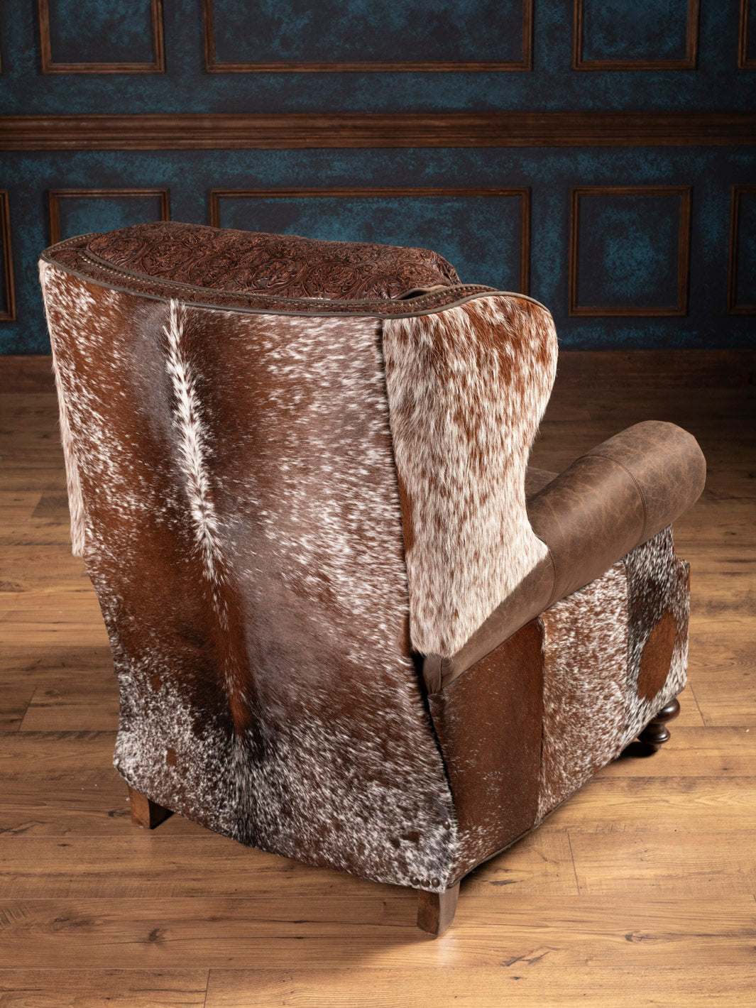 Outside back angle of recliner featuring cowhide