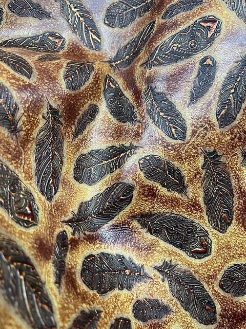 Mini Plumas BRANDY GILDED material sample