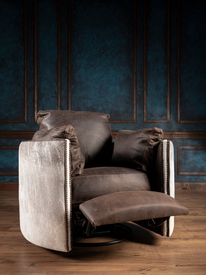 Mustang Cowhide Snug Swivel Recliner