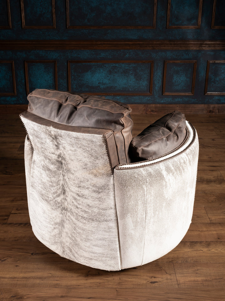 Mustang Cowhide Snug Swivel Recliner