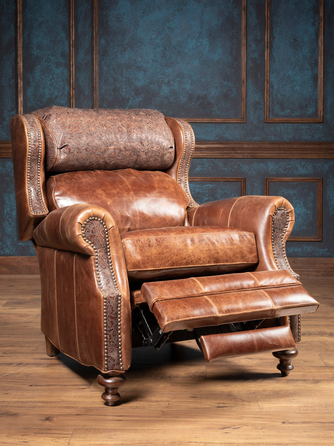 Remington Tooled Leather Bronco Recliner