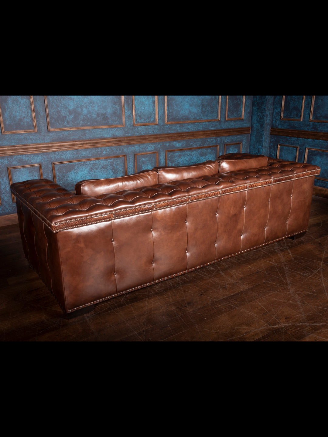 Tufted Cigar Lounge Leather Sofa