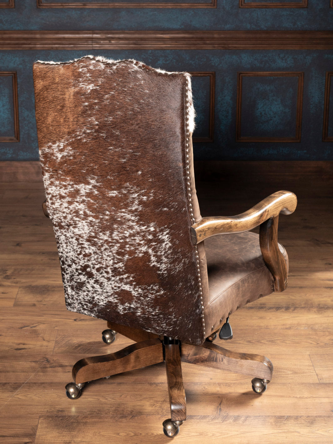 Tufted Desert Mustang Leather Desk Chair
