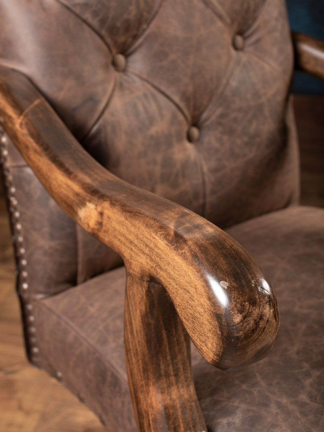 Tufted Desert Mustang Leather Desk Chair
