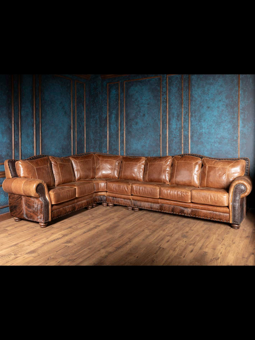 Saddle Ridge Leather Sectional Sofa