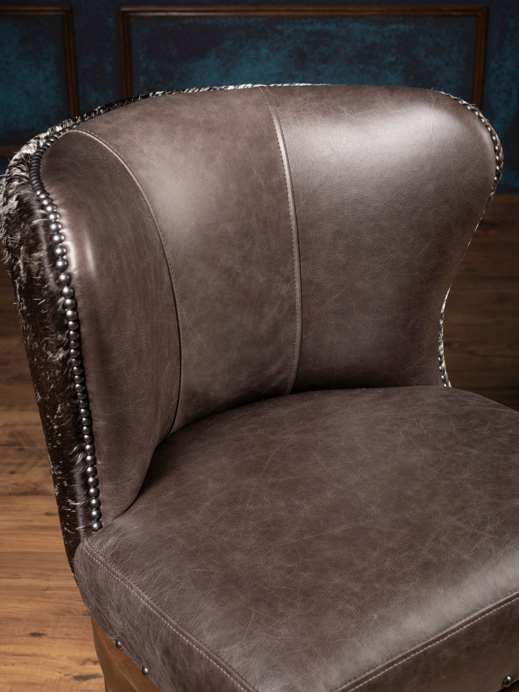Speckled Saddleback Leather Bar Stool