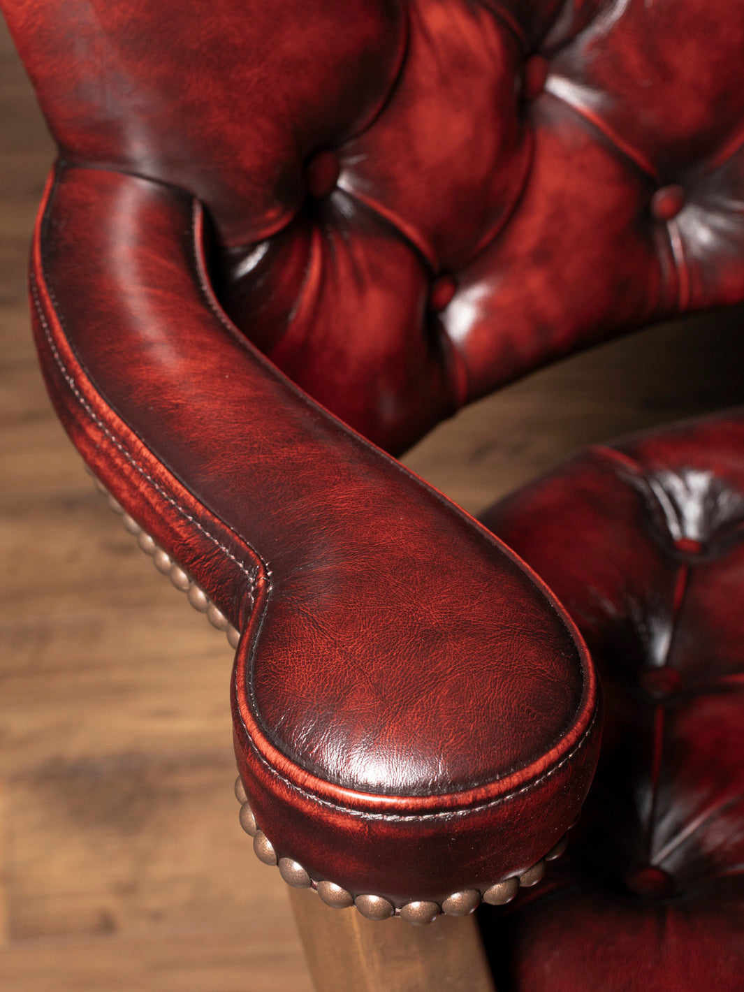 Hacienda Chisum Tufted Leather Bar Stool