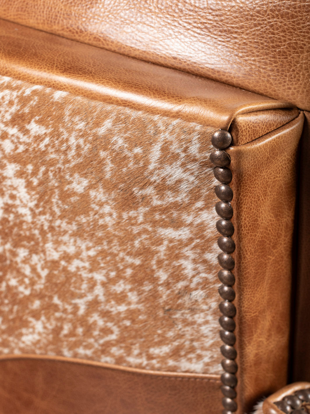 Two Tone Western Longhorn Snug Swivel Recliner