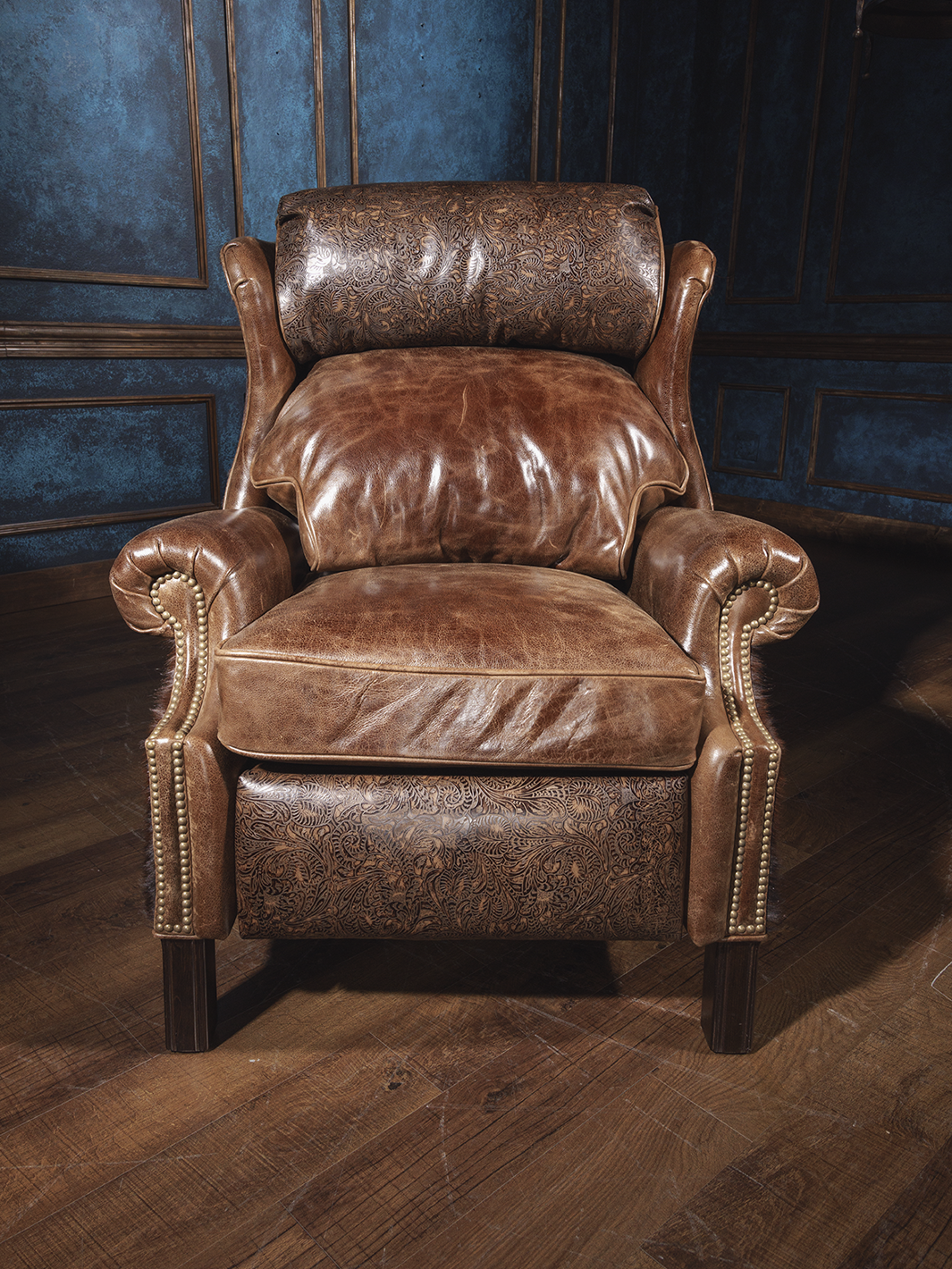 Old Western Brown Leather Recliner
