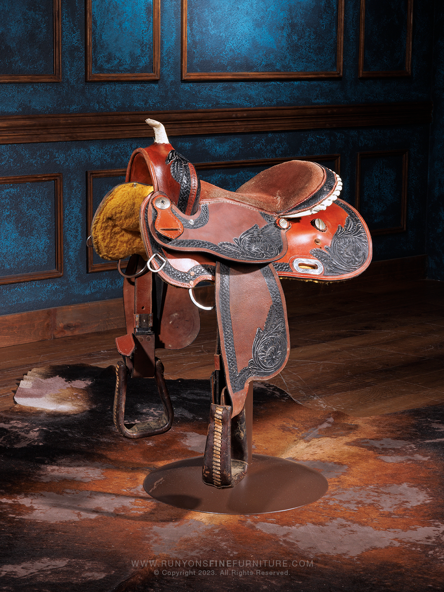 Western Saddle Bar Stools | Full-Grain Leather & Handcrafted – Runyon's ...