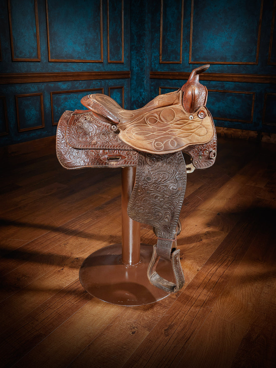 Western Saddle Bar Stools | Full-Grain Leather & Handcrafted – Runyon's ...