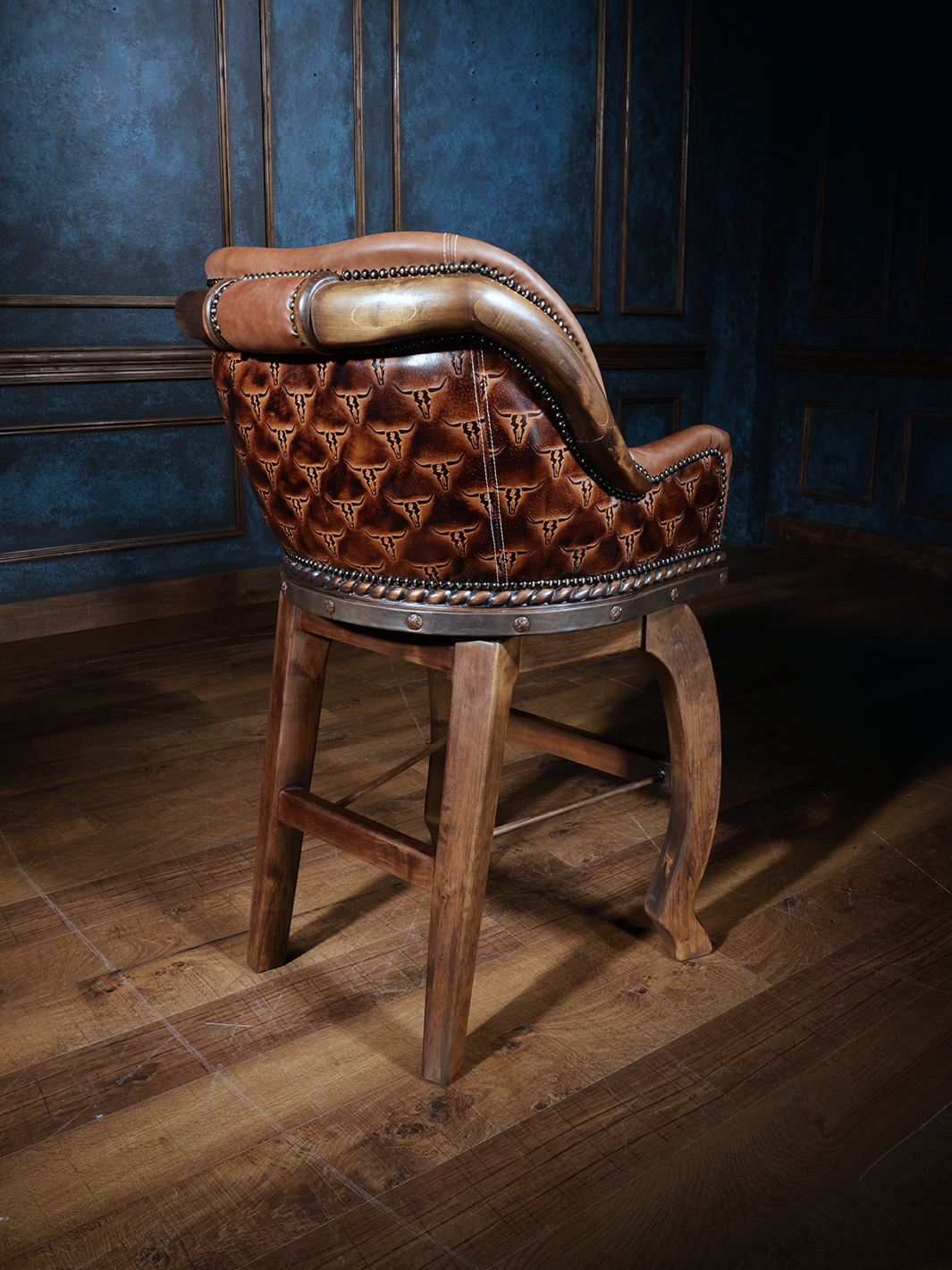 Western Point Rider Leather Bar Stool