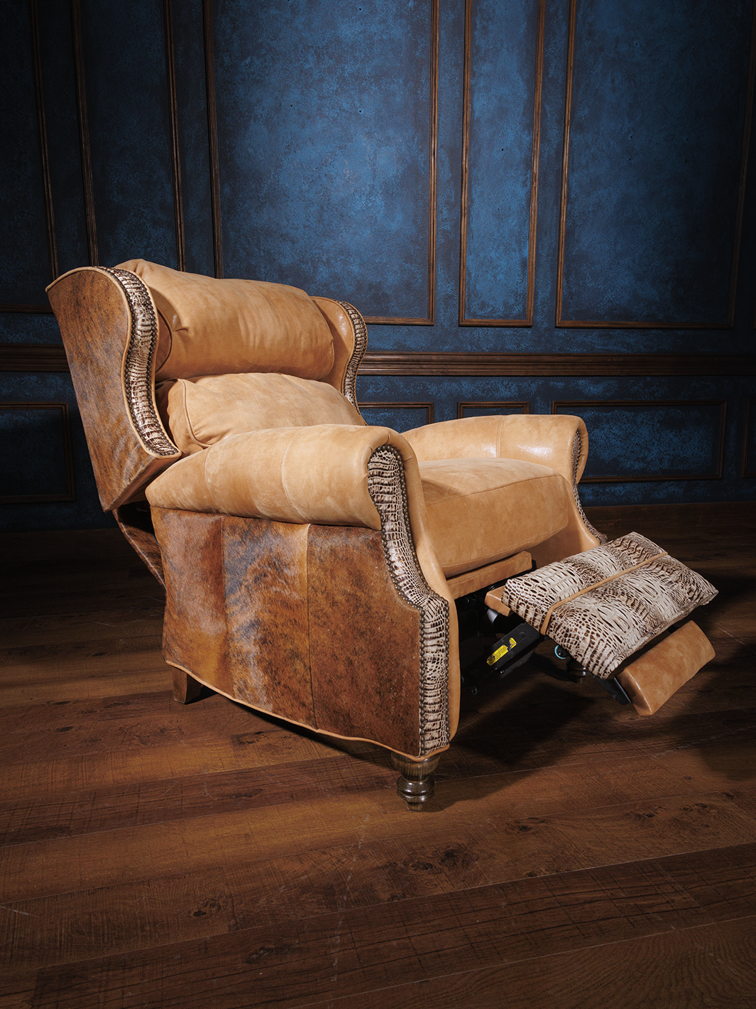 Western Valley Tan Leather Recliner
